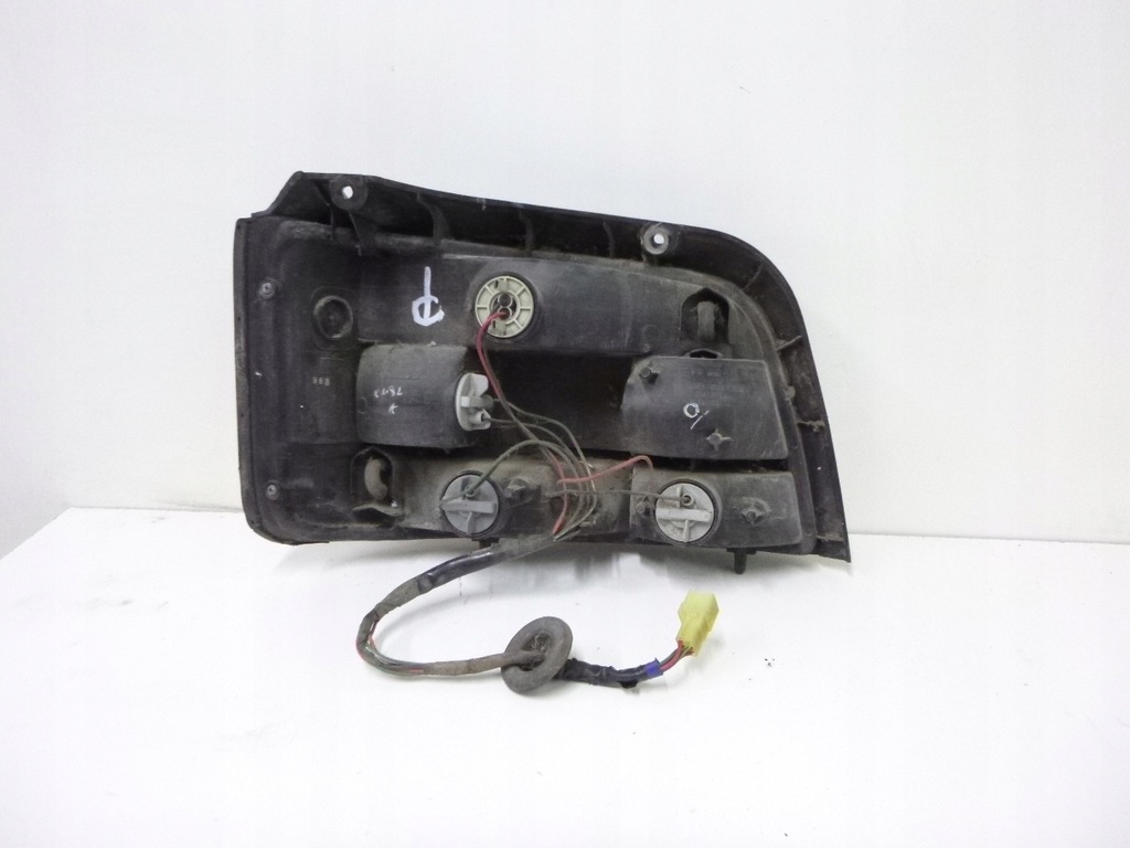 фото №5, Лампа задняя suzuki baleno lift 3d hb 2000r.