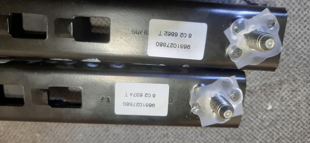 Ползунок регулировки поперечина левый правый комплект x2 peugeot 2008 i рестайлинг  9681027880 в Украине