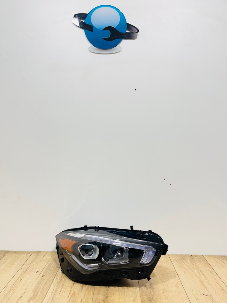 фото №1, Mercedes cla w118 c118 x118 usa лампа передняя правая led high performance