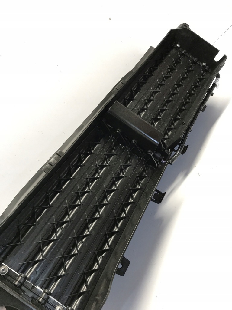 фото №8, Volvo v40 v40cc повітропровід повітря жалюзі шторка 31455707