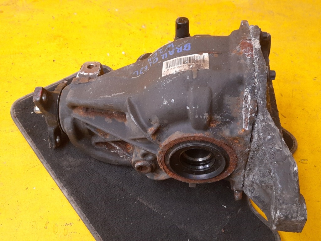 фото №1, Mercedes w204 2.5 дифференциал мост задняя 3.27