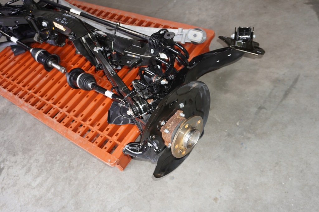 фото №9, Поворотний кулак важелі задня mini f54 f60 jcw 8679838 6883011 100km