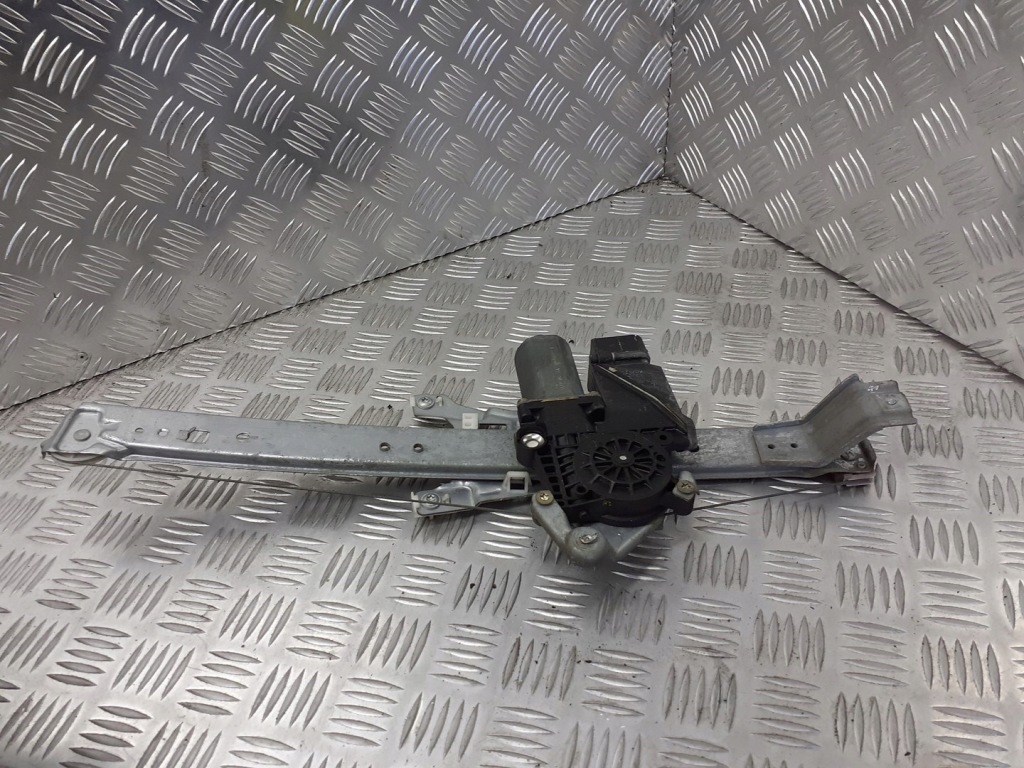 Купить Механизм стекло правый задний  mercedes w168 05073112