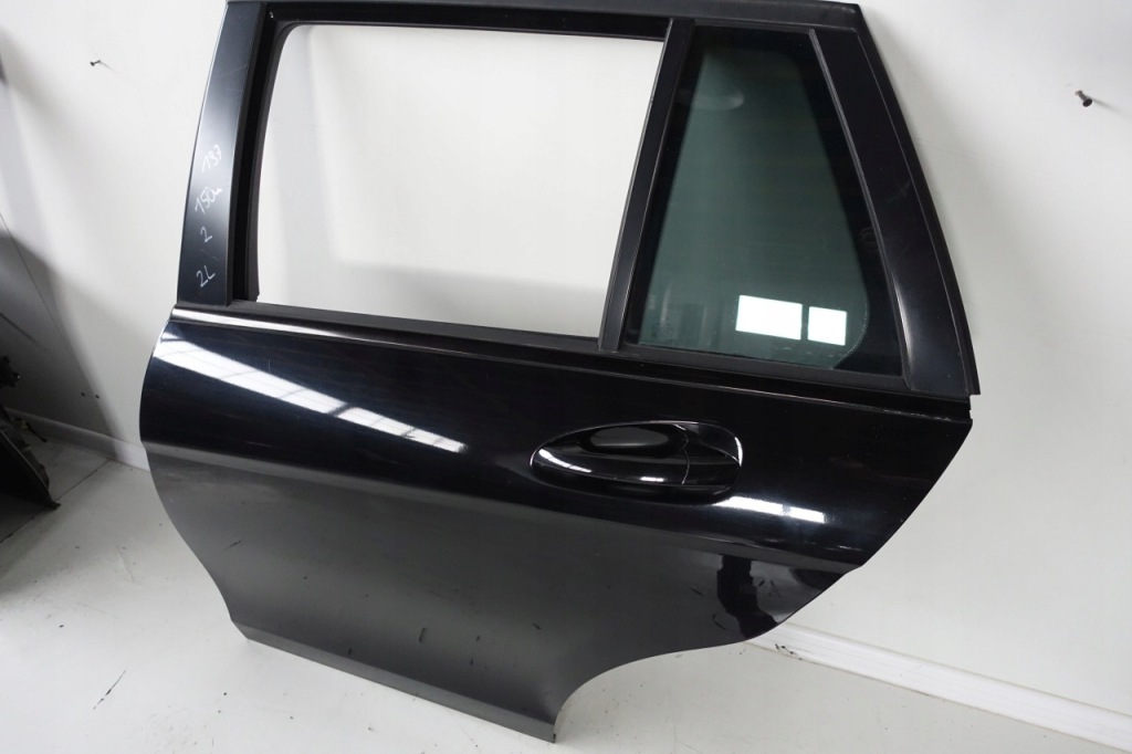 фото №6, Mercedes w204 дверь левый задняя задние 197 левая kombi