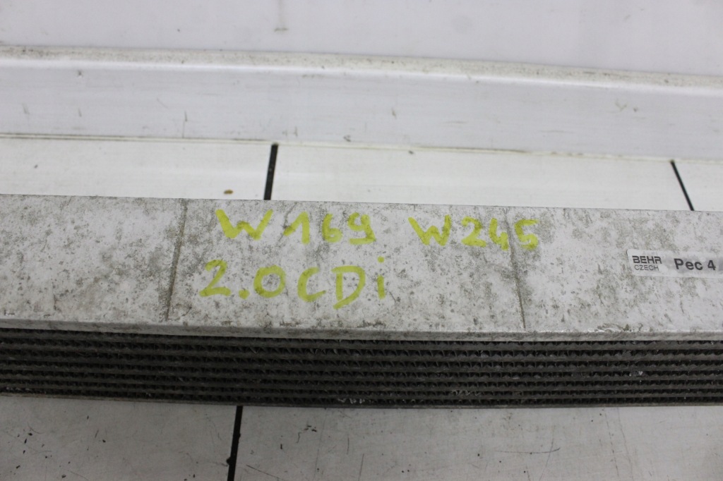 Интеркулер радиатор воздуха mercedes w169 w245 2.0 cdi a1695000000 в Украине