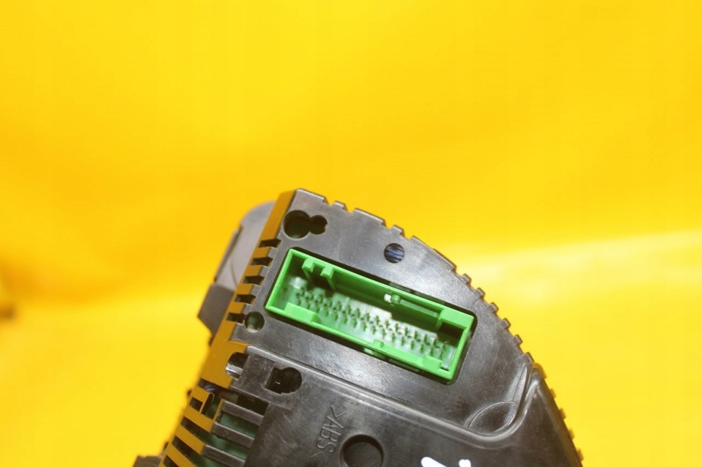 Счетчик приборная панель спидометр audi a4 b6 1.6 b 8e0920900l 0263626036 с Разборки