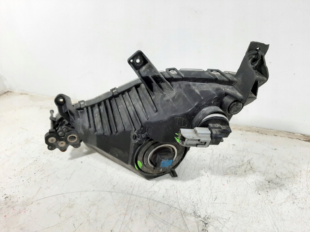 фото №12, Hyundai elantra v lift 1.6 16v 14r протитуманна фара правий 92202-3x230