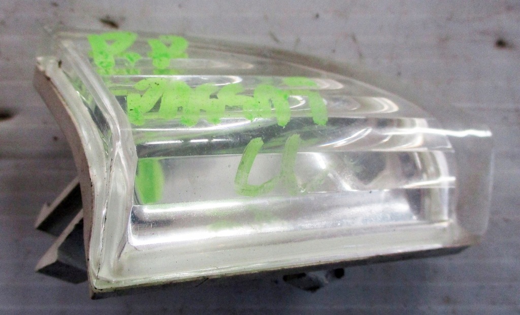 фото №1, Vw passat cc поворотник правий