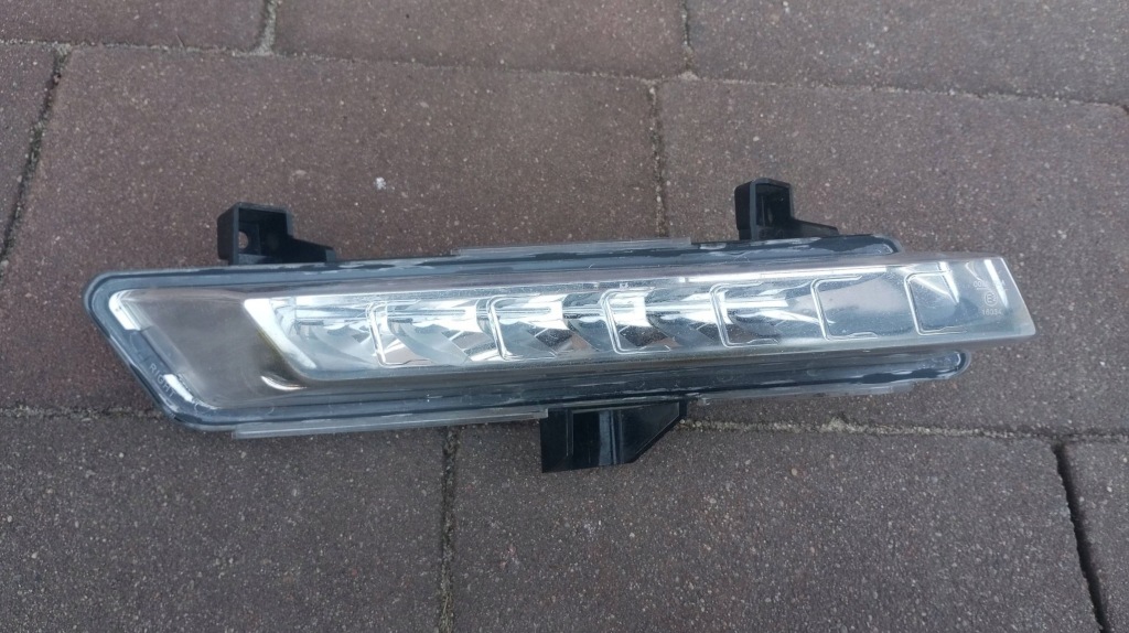 Купить Renault clio 4 iv рестайлинг  16-20 противотуманная фара led drl правый перед 266007864r