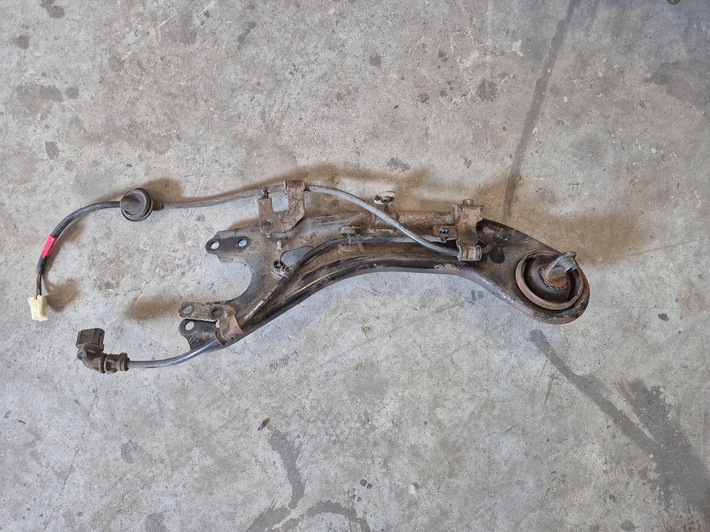 фото №1, Hyundai i40 11-18 важіль правий задня