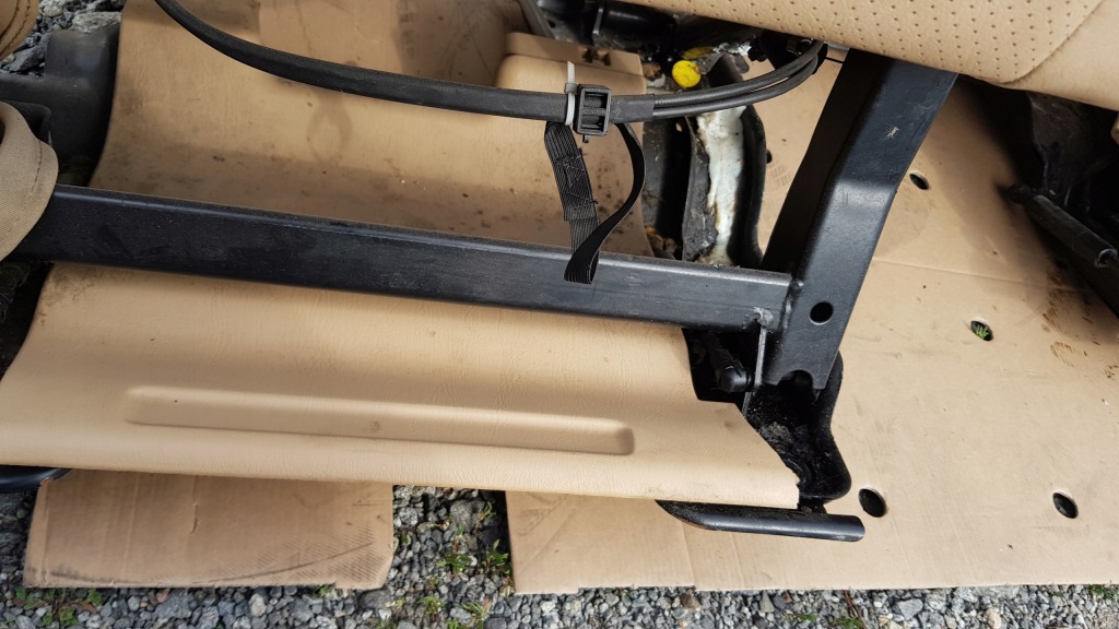 фото №16, Mercedes w163 ml сидіння заднє сидіння задня шкіра шкіряний спинка