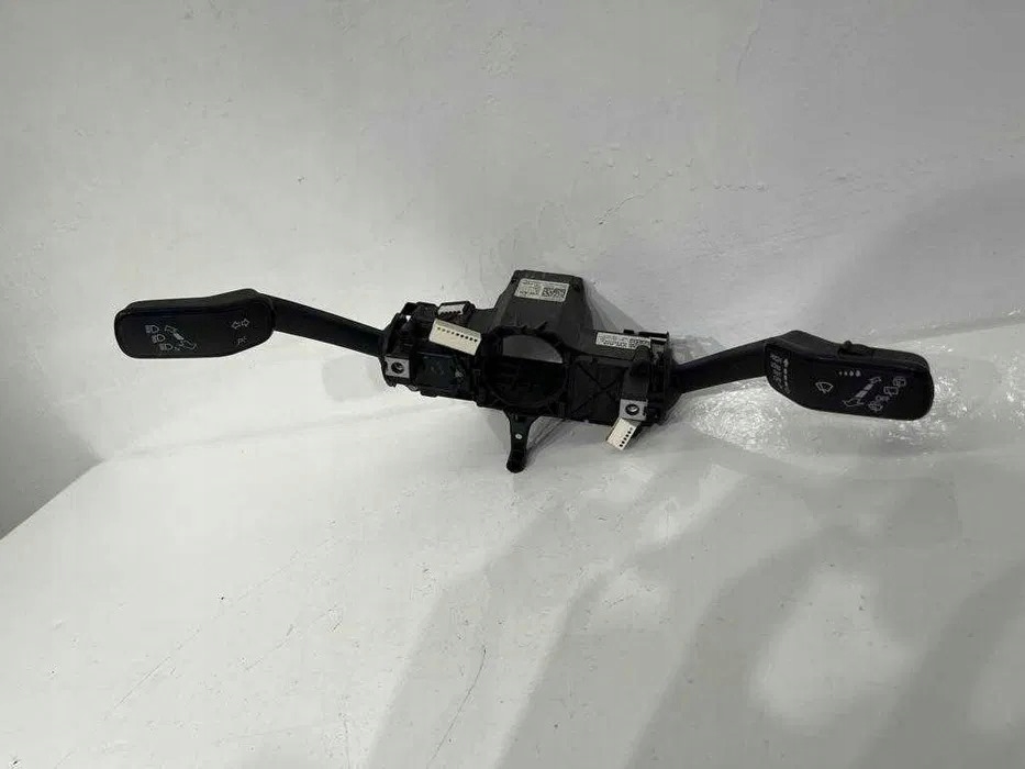 фото №1, Переключатель pod руль vw passat