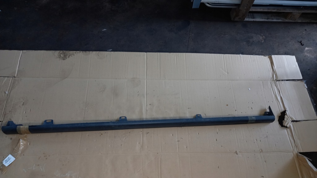 фото №1, Молдинг поріг ліва 30618432 volvo s40 v40 00-04r