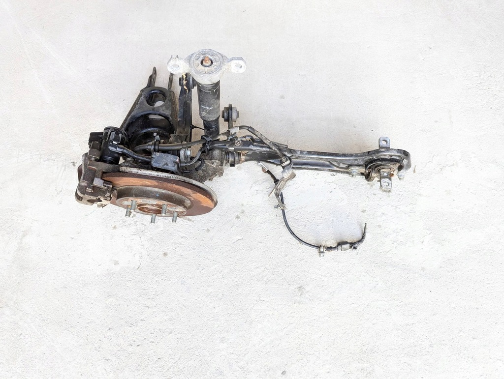 фото №8, Chrysler pacifica 2017 задняя сторона правая подшипник i ступица kół