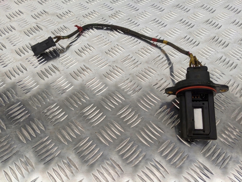 фото №2, Расходомер массовый воздуха scania r