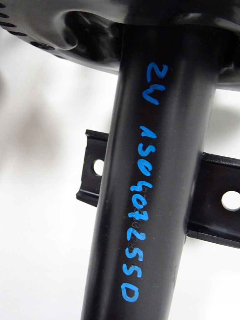 фото №9, Vw up lift 1.0 mpi амортизатор поворотный кулак левая 1s0413031c 1s0407255d