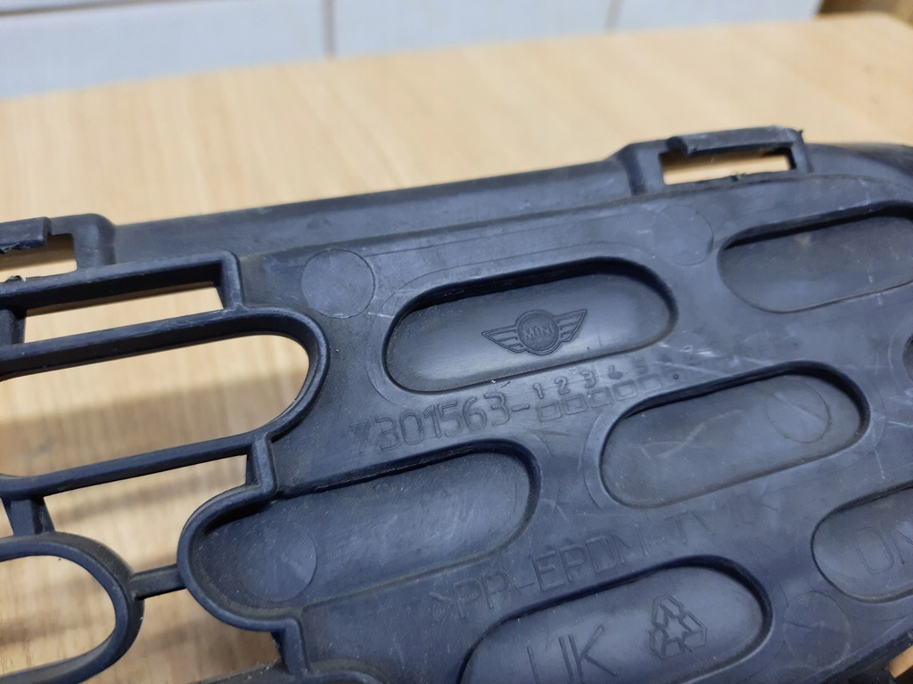 фото №6, Mini cooper f55 f56 14- решітка бампера перед оригінал