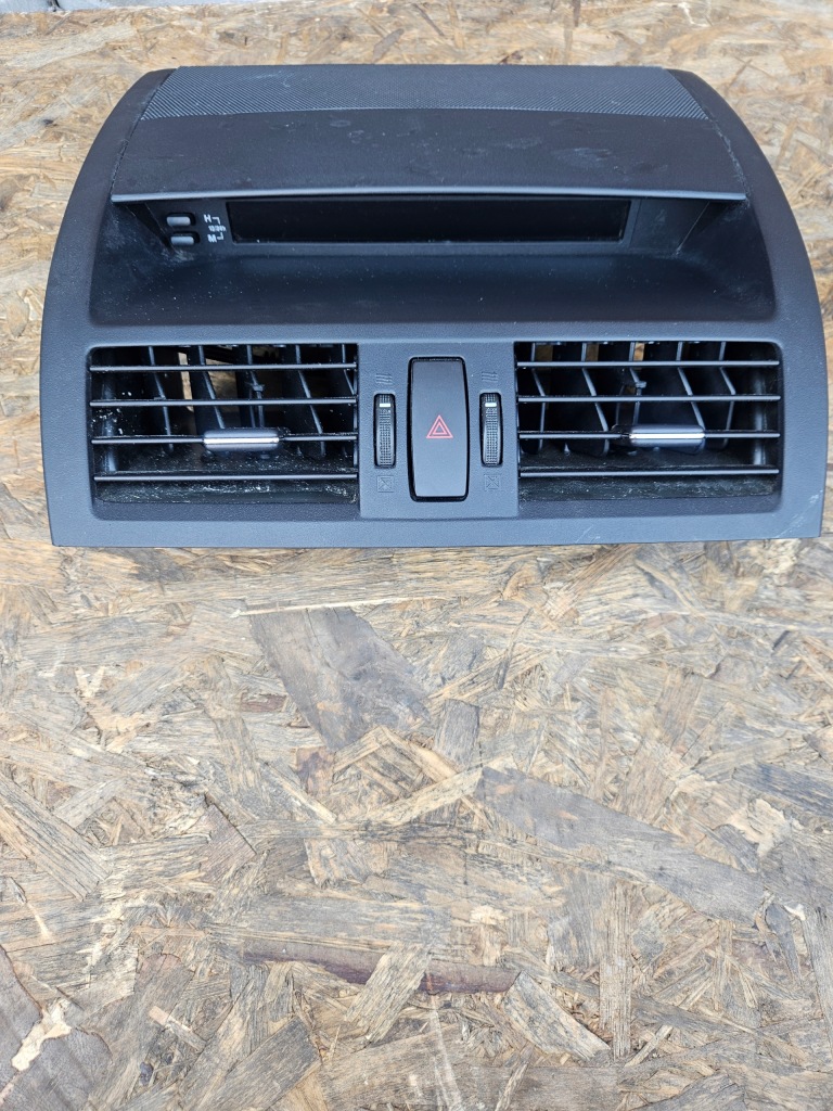 фото №1, Панель решётка обдув mazda 6 gs1e55311