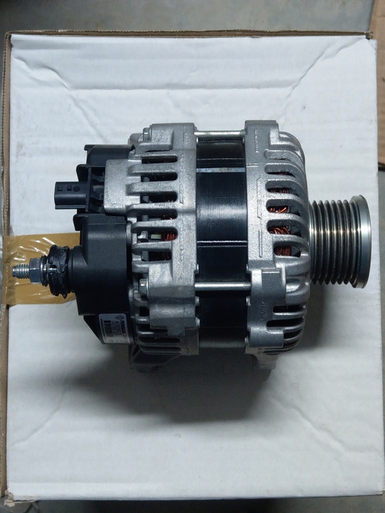 Купити Генератор renault scenic iv 1.3tce 23100-9933r