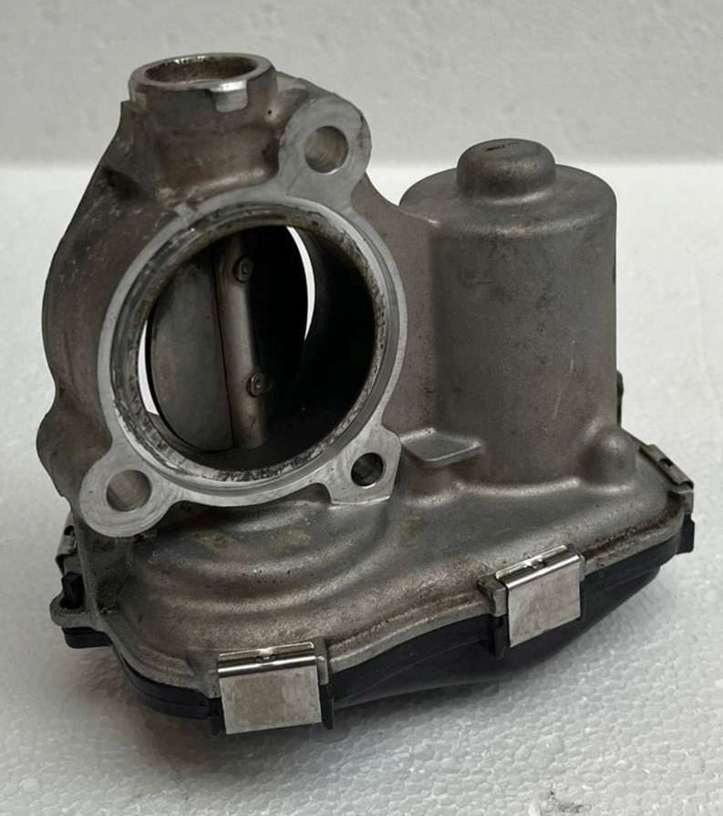 фото №2, Дроссельная заслонка 059131477h audi q5 q7 q8