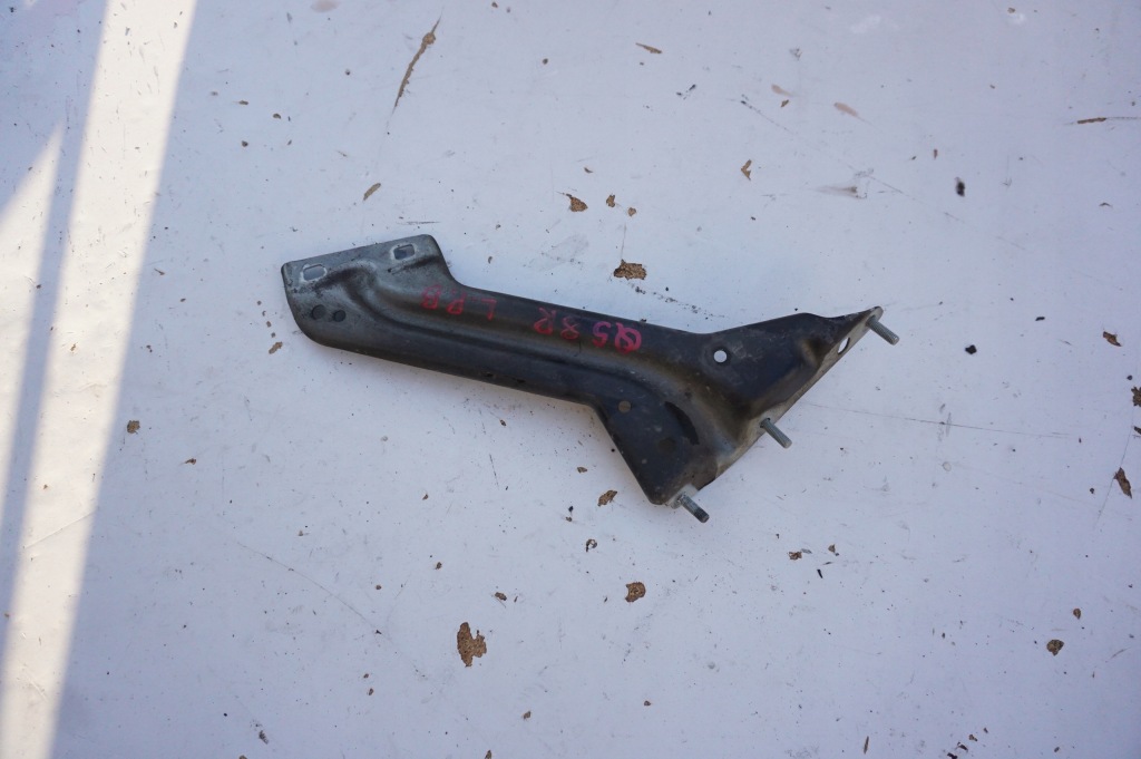 фото №1, Кронштейн крыла левый перед audi q5 8r