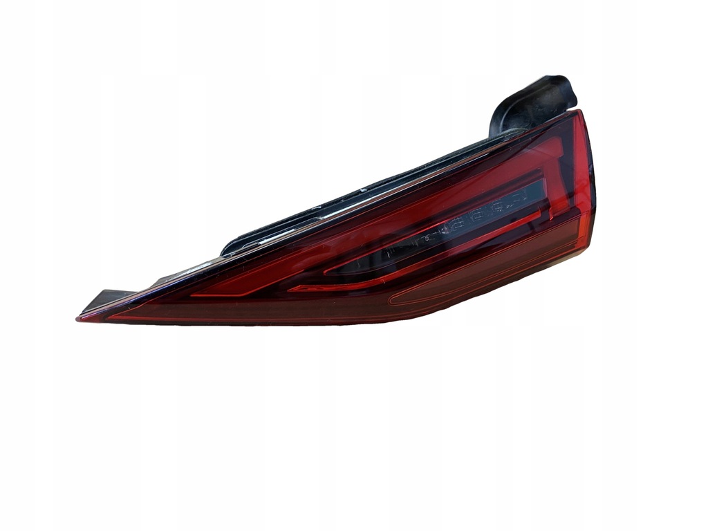 фото №1, Audi a3 8y лампа правая led задняя 8y0945308