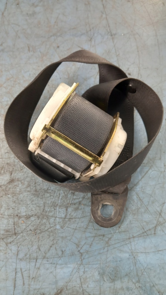 Ремень bezp. левый перед opel astra f 1.4b 99r Цена