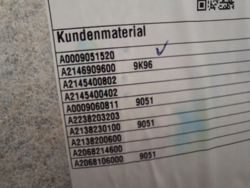 фото №14, Mercedes e-klasa w214 23- оббивка стеля 0009472667