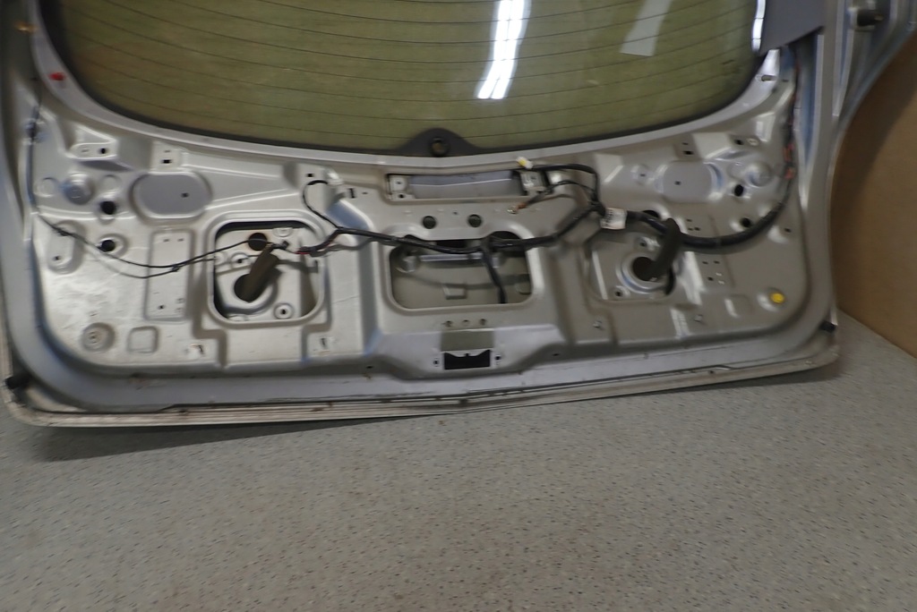 фото №8, Nissan primera p12 kombi 02- кришка багажника задня скло задня