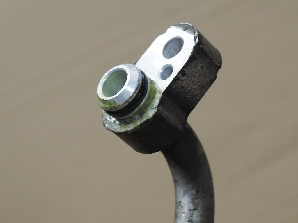 фото №5, Шланг кондиціонера трубка honda stream 2.0 01-07