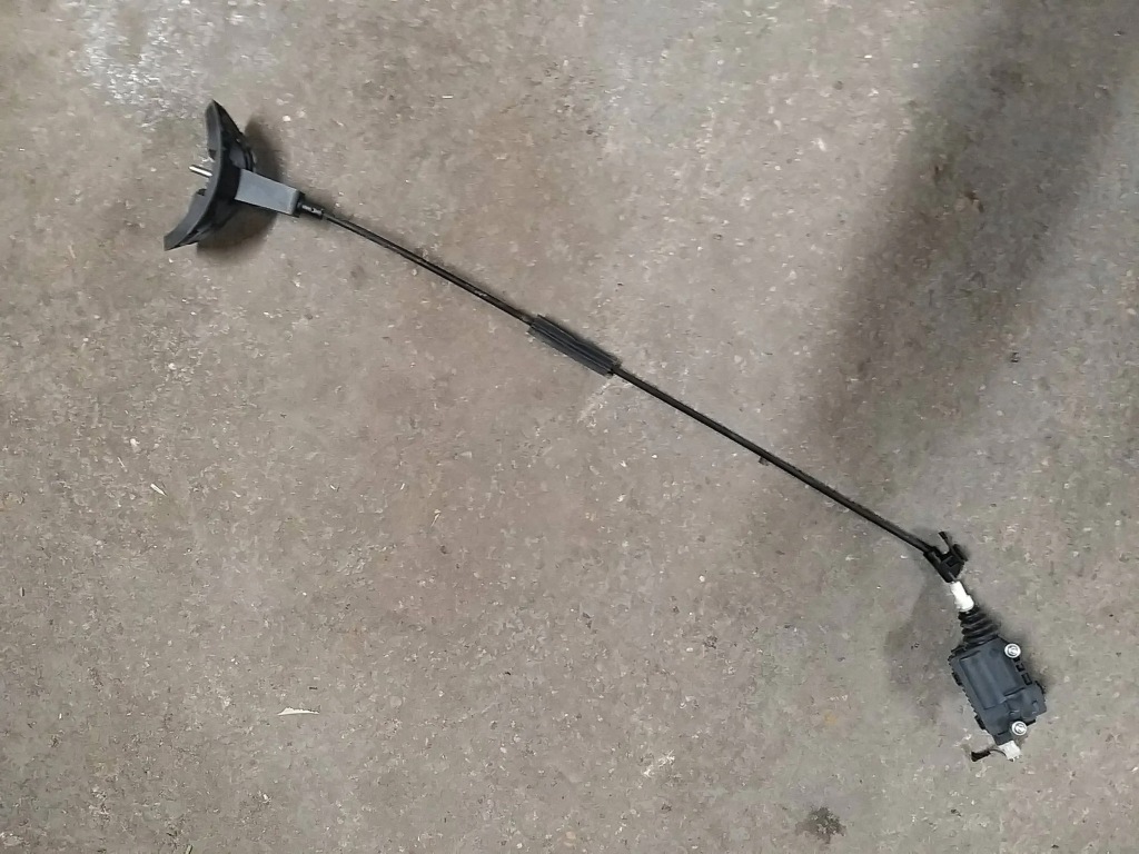 фото №1, Opel corsa e 14-19 трос привід кришка заливної пального