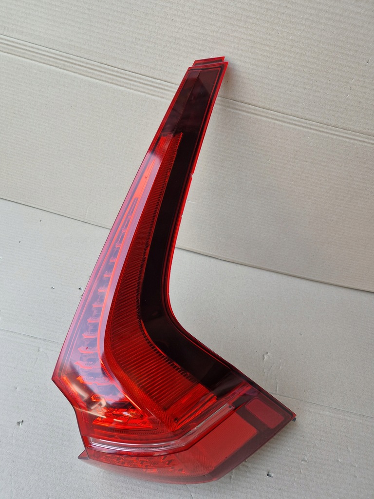 фото №14, Volvo xc60 ii лампа правая задняя задняя led usa #306