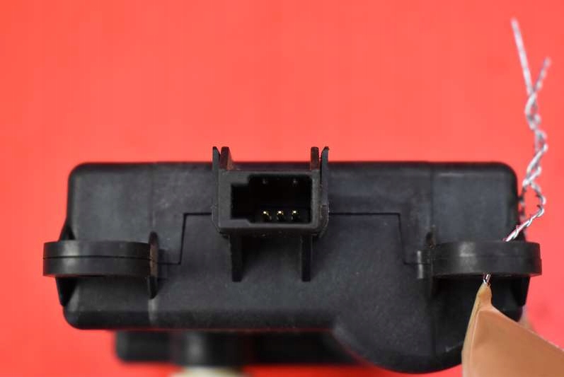 фото №7, Моторчик обігрівача лівий 2r750 30840 nissan maxima a33 3.0 v6 200 km