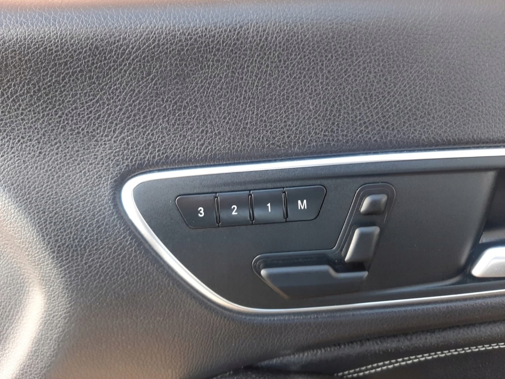 Mercedes cla w117 оббивка сидіння заднє сидіння обшивки Недорого