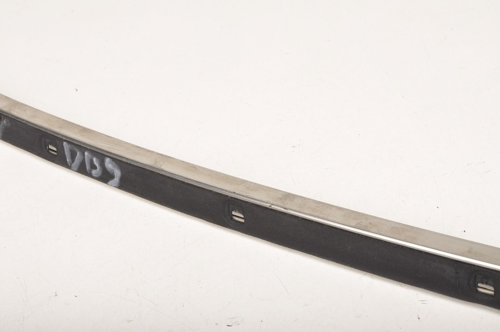 фото №10, Aston martin db9 молдинг крыша кровельная левая