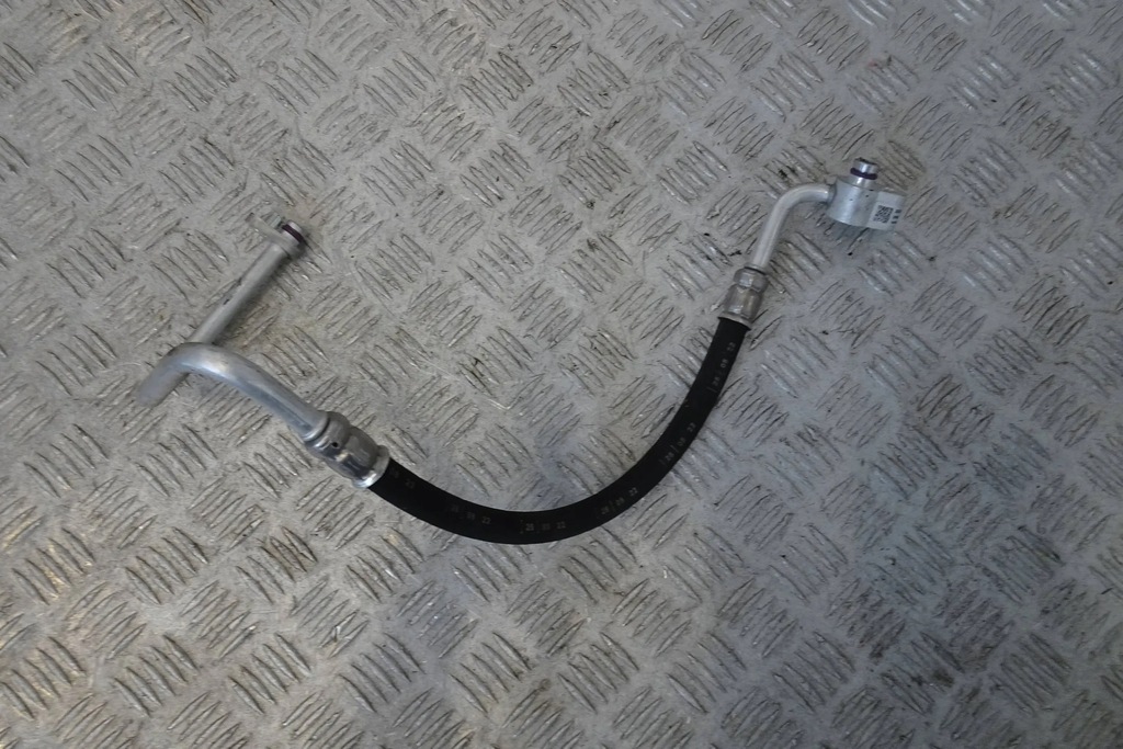 фото №1, Vw taigo - шланг кондиционера 2q0816721e