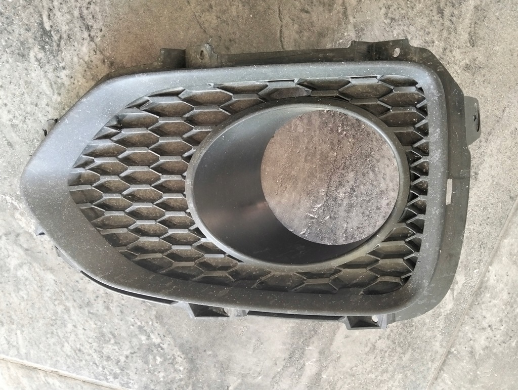 фото №1, Решётка противотуманной фары правая kia sorento