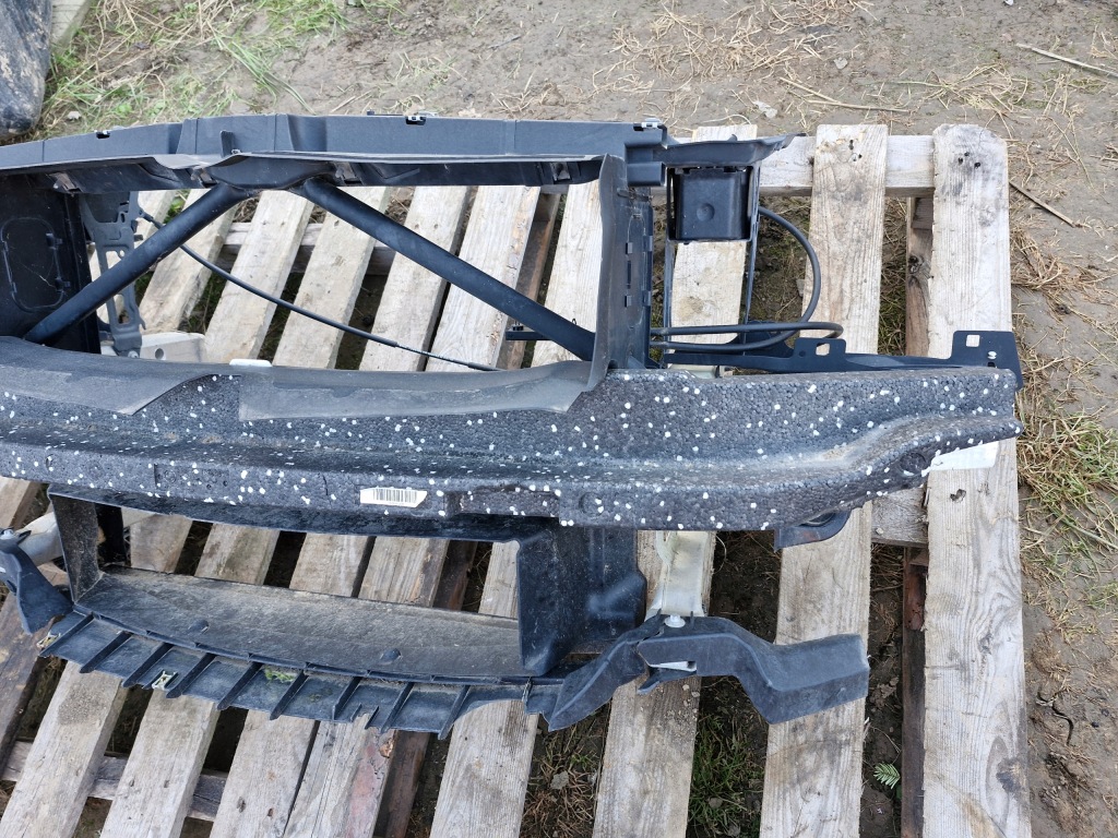 Bmw f20 f21 рестайлінг  lci 118i механічна коробка передач підсилювач ремінь перед передній радіатор kp Київ