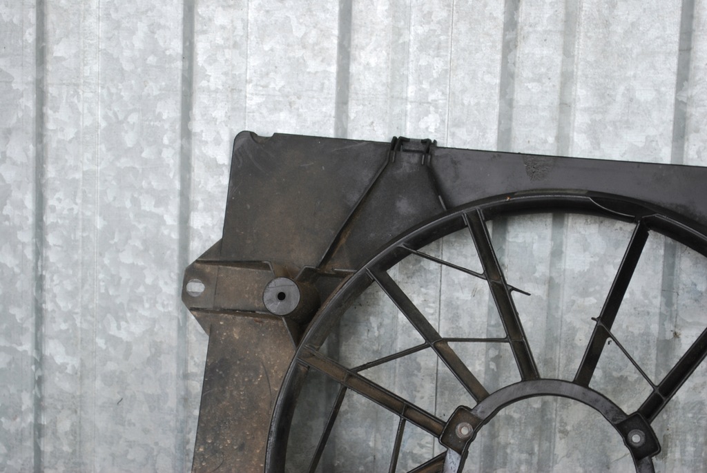 фото №7, Корпус вентилятора vw t5 2.5 tdi 7h0121201bc