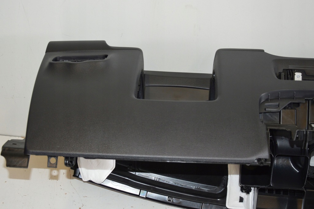 фото №12, Mercedes консоль приборная панель приборная панель кожа серая nić eqb x243 243