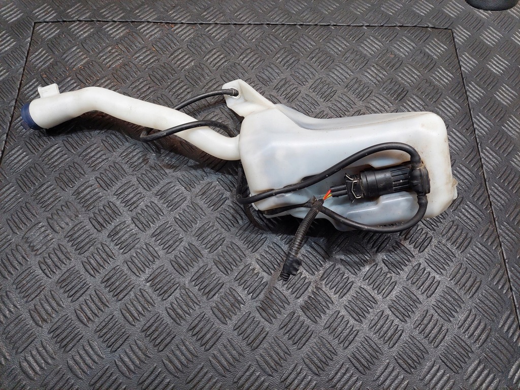 фото №1, Бак омивача + помпа alfa giulietta 2.0