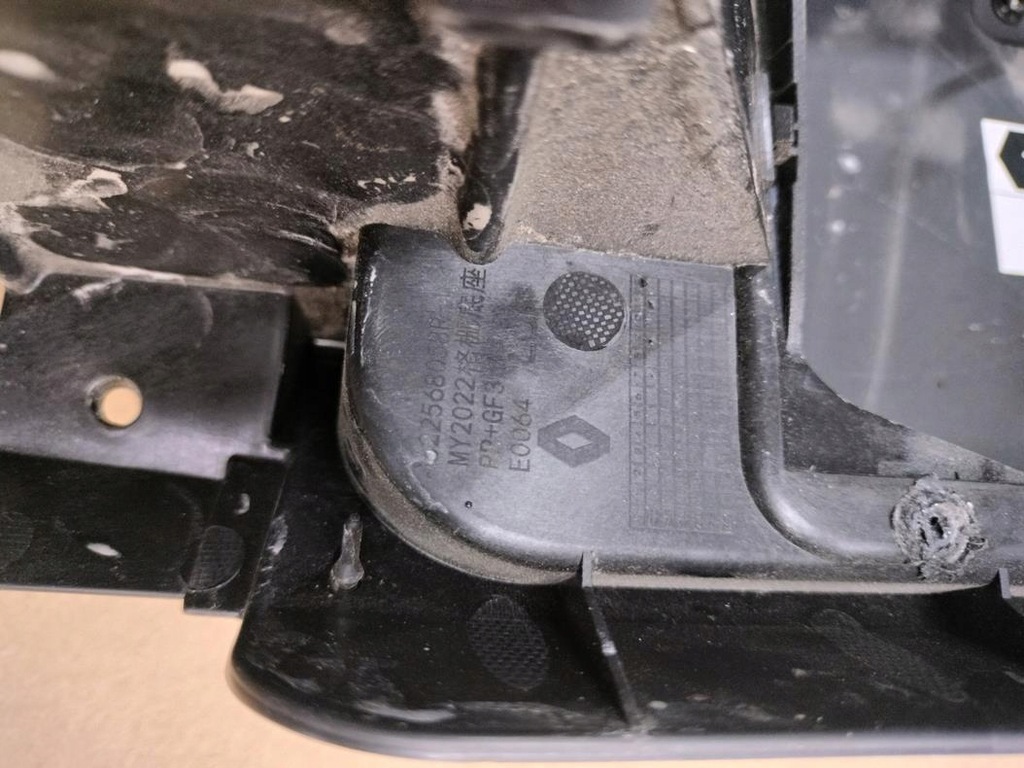 фото №6, Кришка заряджання решітка радіатора решітка радіатора dacia spring оригінал