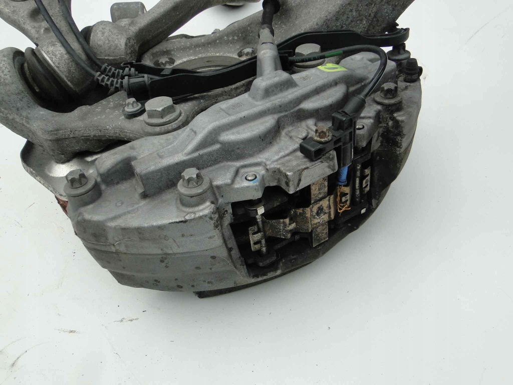 фото №4, Mercedes glc x253 253 суппорт передний правый