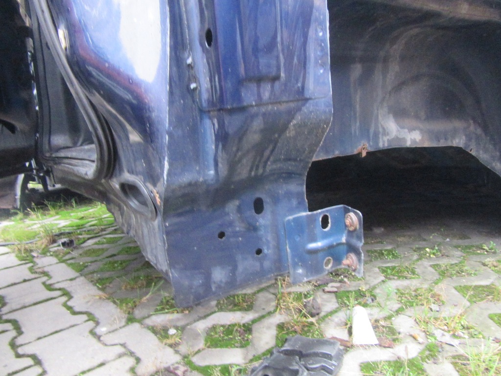 фото №7, Hummer h3 крыло четверть правый задняя + стекло