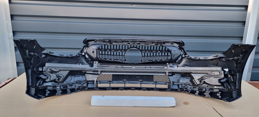 фото №8, Mercedes e klasa w213 lift 2020- бампер перед оригинал c201