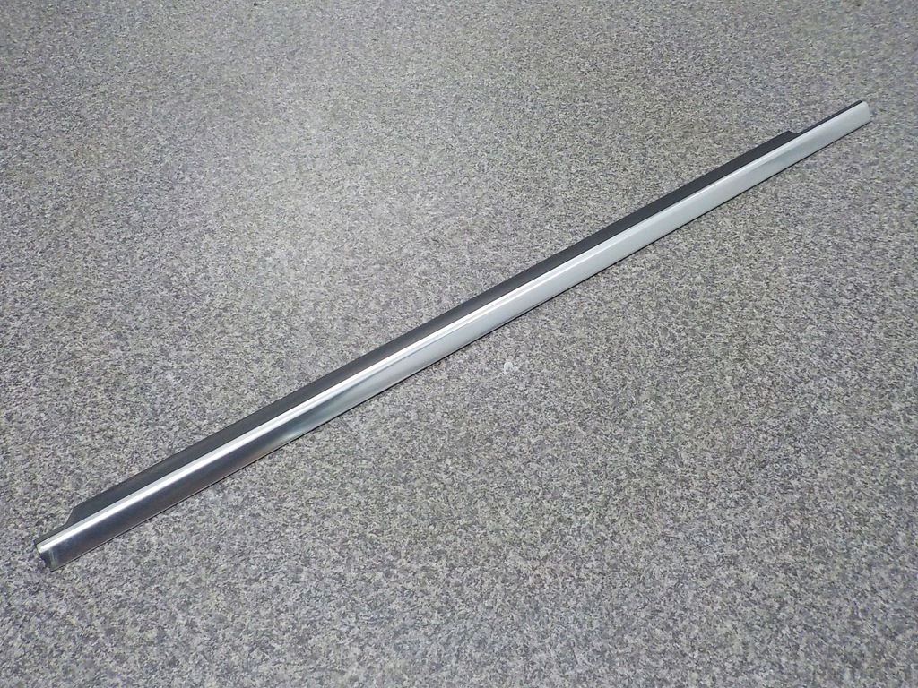 фото №1, Молдинг ущільнювач ліва перед mercedes gl x166