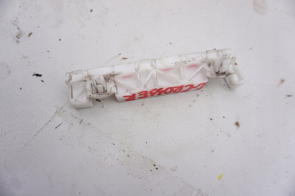 фото №1, Направляющая лампы правый задняя citroen c-crosser