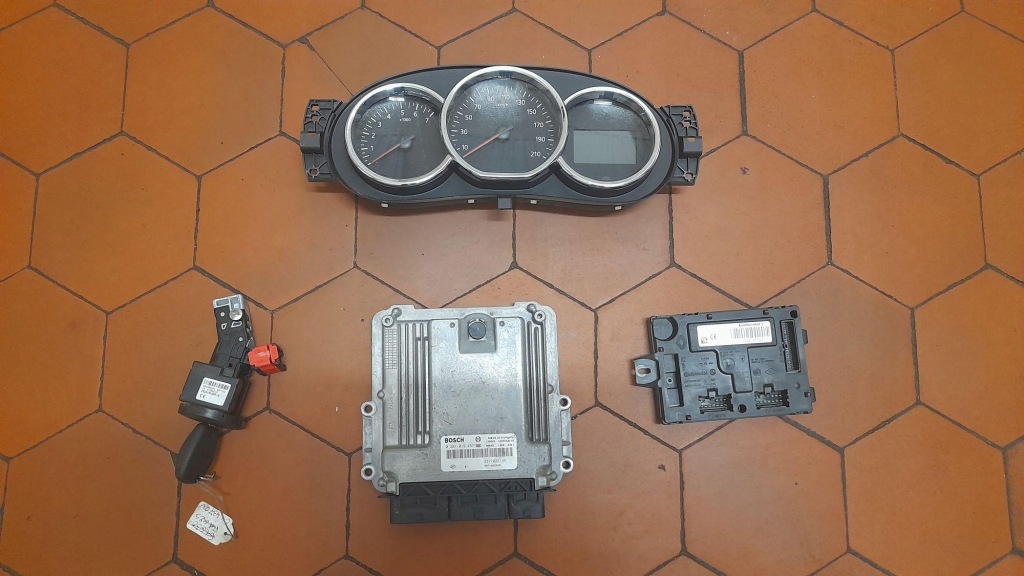 фото №1, Набір startowy^^ 1.5 dci dacia sandero ii 2 2013 237102213r