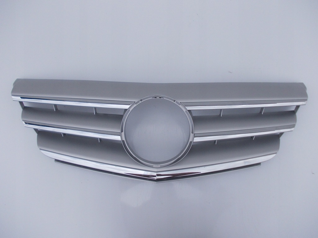 фото №1, Mercedes-benz оригінальний номер a1698881660 решітка радіатора решітка радіатора