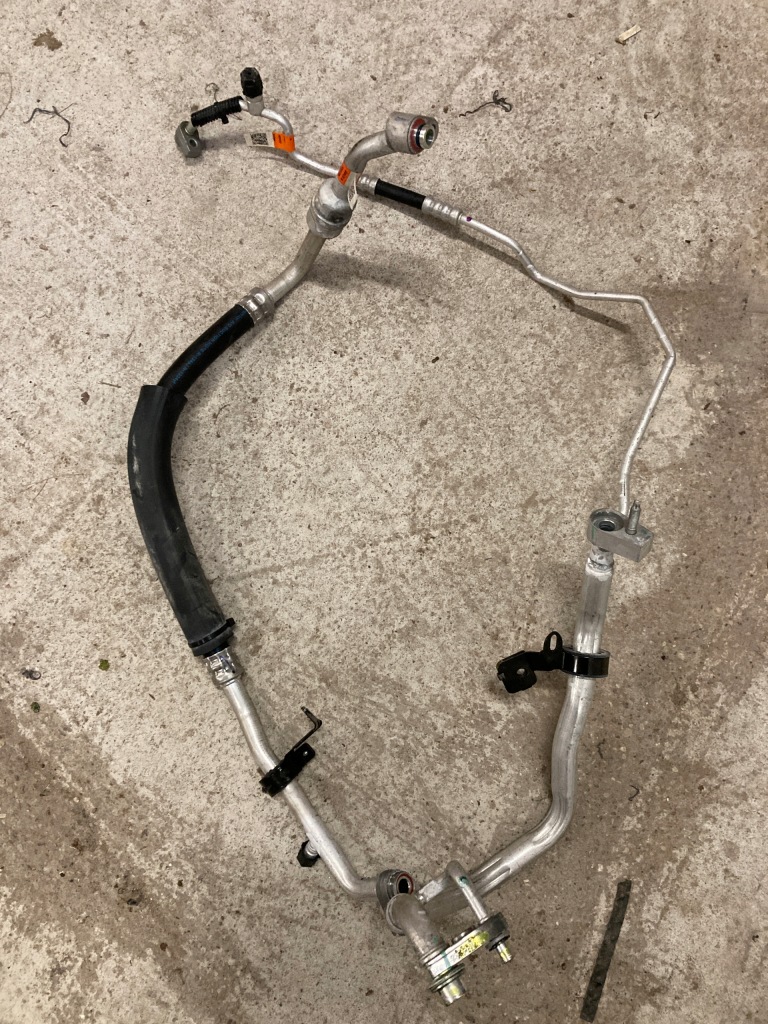 фото №1, Шланг трубка кондиционера 1.5t ford escape kuga mk4 19-22 usa